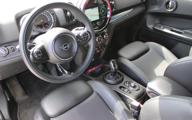 MINI Countryman cena 99900 przebieg: 97610, rok produkcji 2020 z Poddębice małe 254